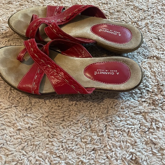 Italian Leather - Picture 2 of 3